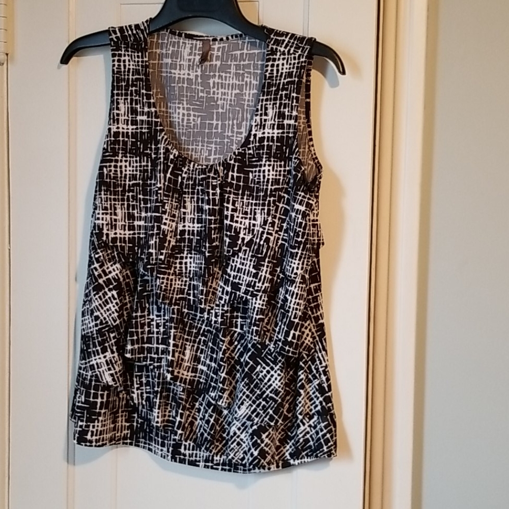 Layered tiered sleeveless top